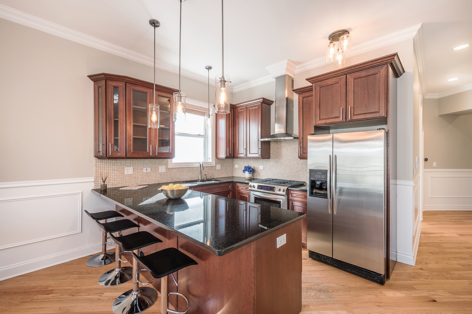 2447 West Haddon Avenue, Unit 2 Chicago, IL 60622 - Photo 3 of 27