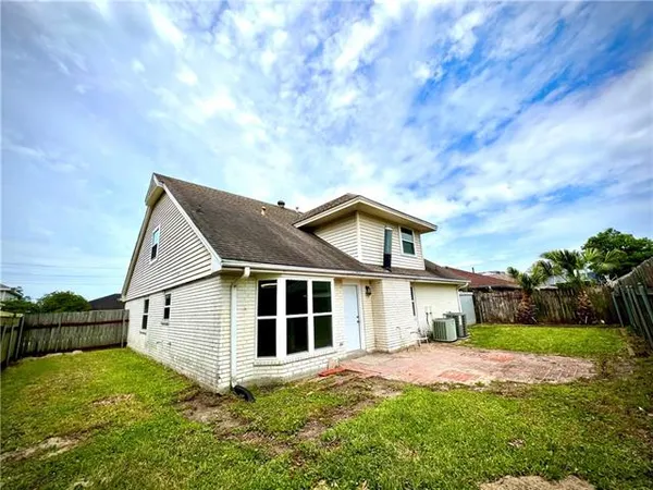 $3,000 | 3600 Lake Trail Drive, Kenner, LA 70065