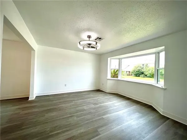 $3,000 | 3600 Lake Trail Drive, Kenner, LA 70065