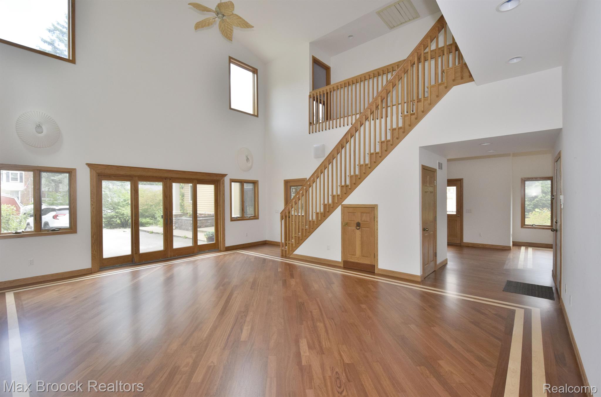 1615 Dutton Road Rochester, MI 48306 - Photo 34 of 50 Gallery Image 34
