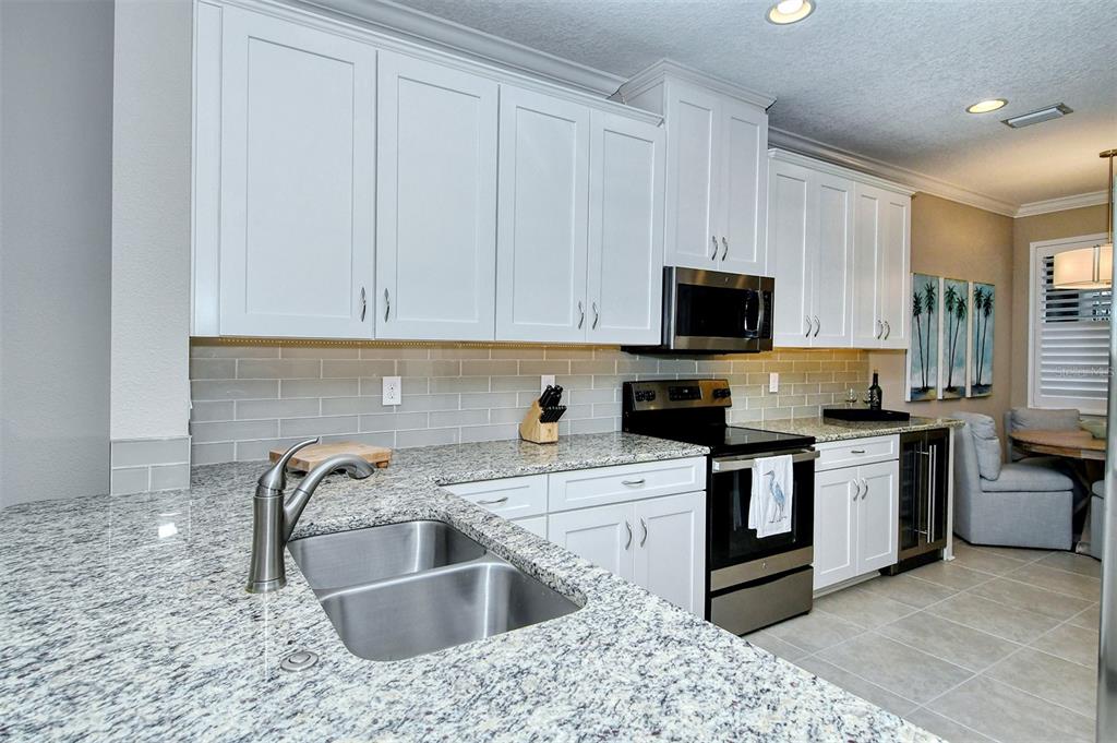 13816 Messina Loop, Unit 101 Bradenton, FL 34211 - Photo 13 of 52