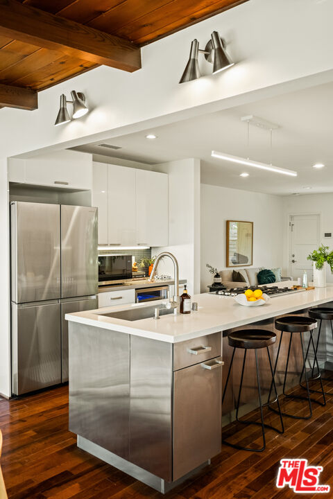 7406 Earldom Avenue Playa del Rey, CA 90293 - Photo 19 of 61 Gallery Image 19