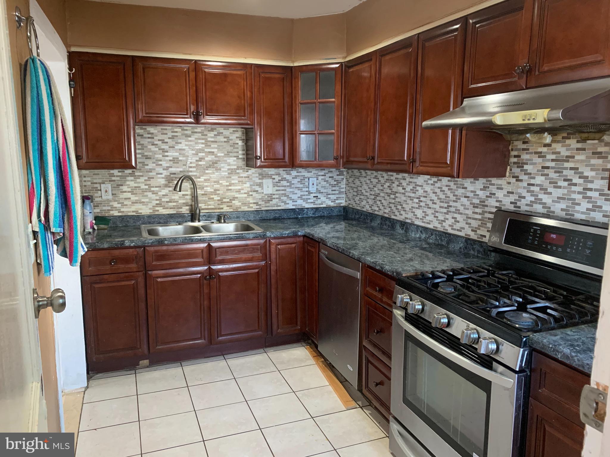 151 Overhill Road Upper Darby, PA 19082 - Photo 11 of 22 Kitchen