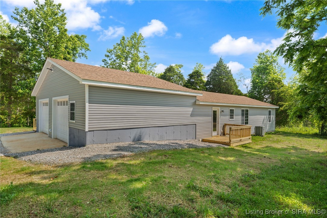 654 Sky Aire Road Northeast Corydon, IN 47112 - Photo 2 of 46 Gallery Image 2