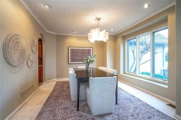 $925,000 | 6810 West 132nd Terrace, Overland Park, KS 66209