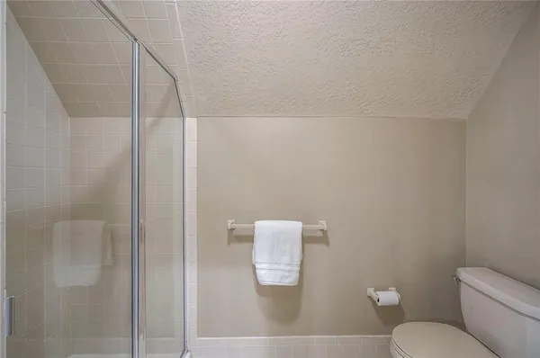 $925,000 | 6810 West 132nd Terrace, Overland Park, KS 66209