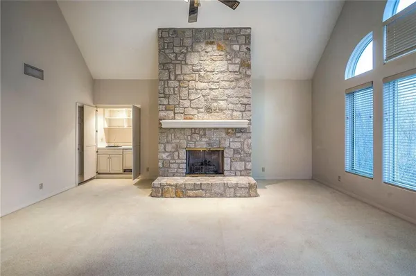 $925,000 | 6810 West 132nd Terrace, Overland Park, KS 66209