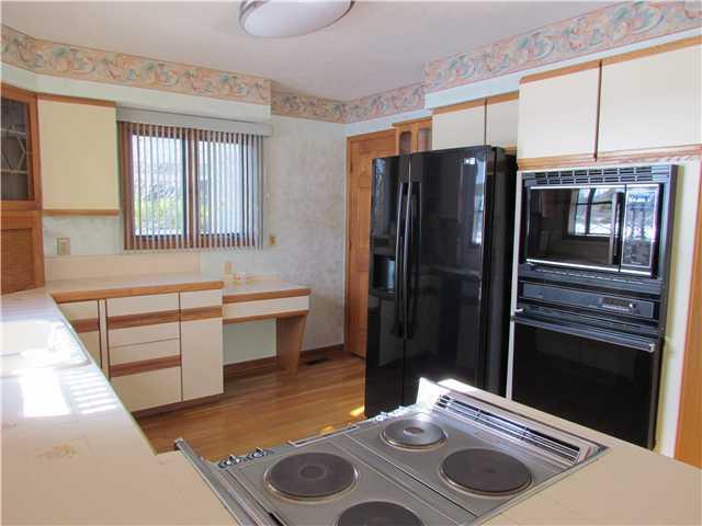 5345 Fall Creek Road Indianapolis, IN 46220 - Photo 10 of 14