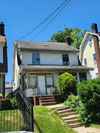 $300,000 | 186 Hansbury Avenue, Newark, NJ 07112
