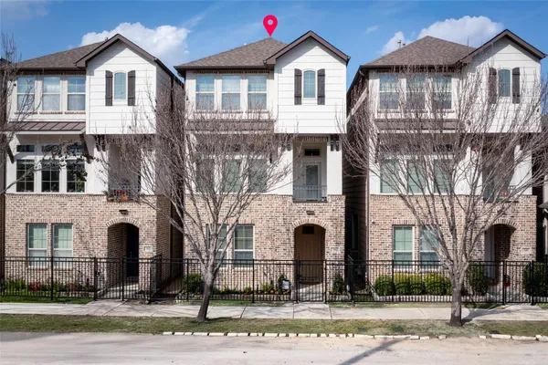 $3,590 | 351 West 26th Street, Houston, TX 77008