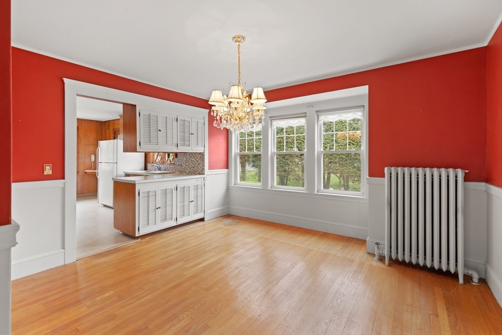 35 Badger Road Medford, MA 02155 - Photo 11 of 30