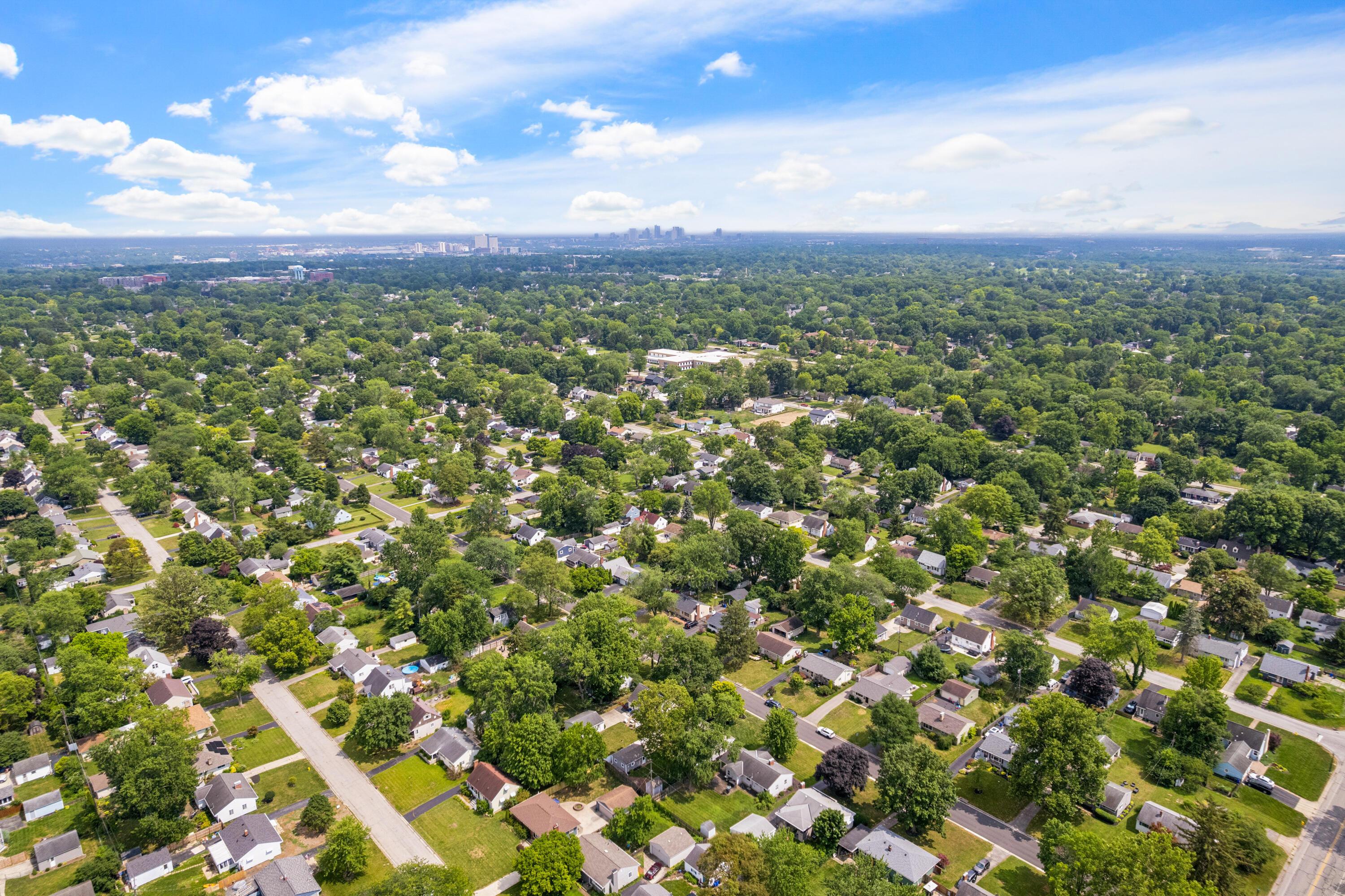 2554 Nottingham Road Columbus, OH 43221 - Photo 46 of 61 Aerial View