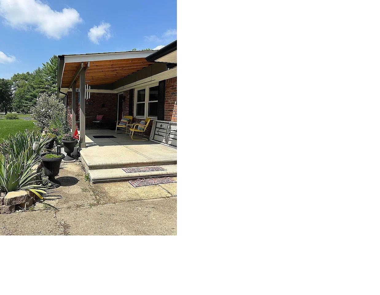 124 West Banta Road Indianapolis, IN 46217 - Photo 3 of 36 Gallery Image 3