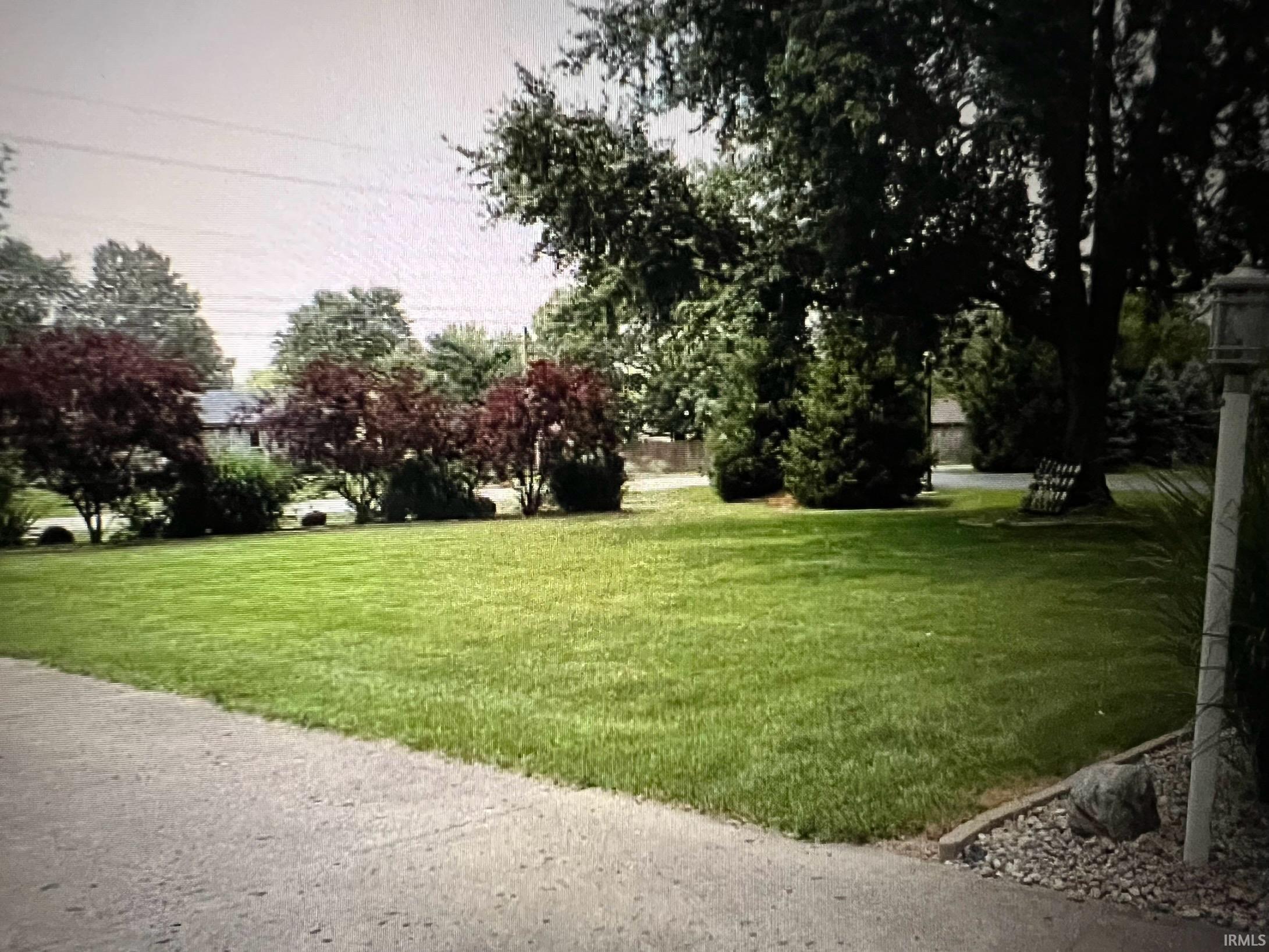 124 West Banta Road Indianapolis, IN 46217 - Photo 4 of 36 Gallery Image 4