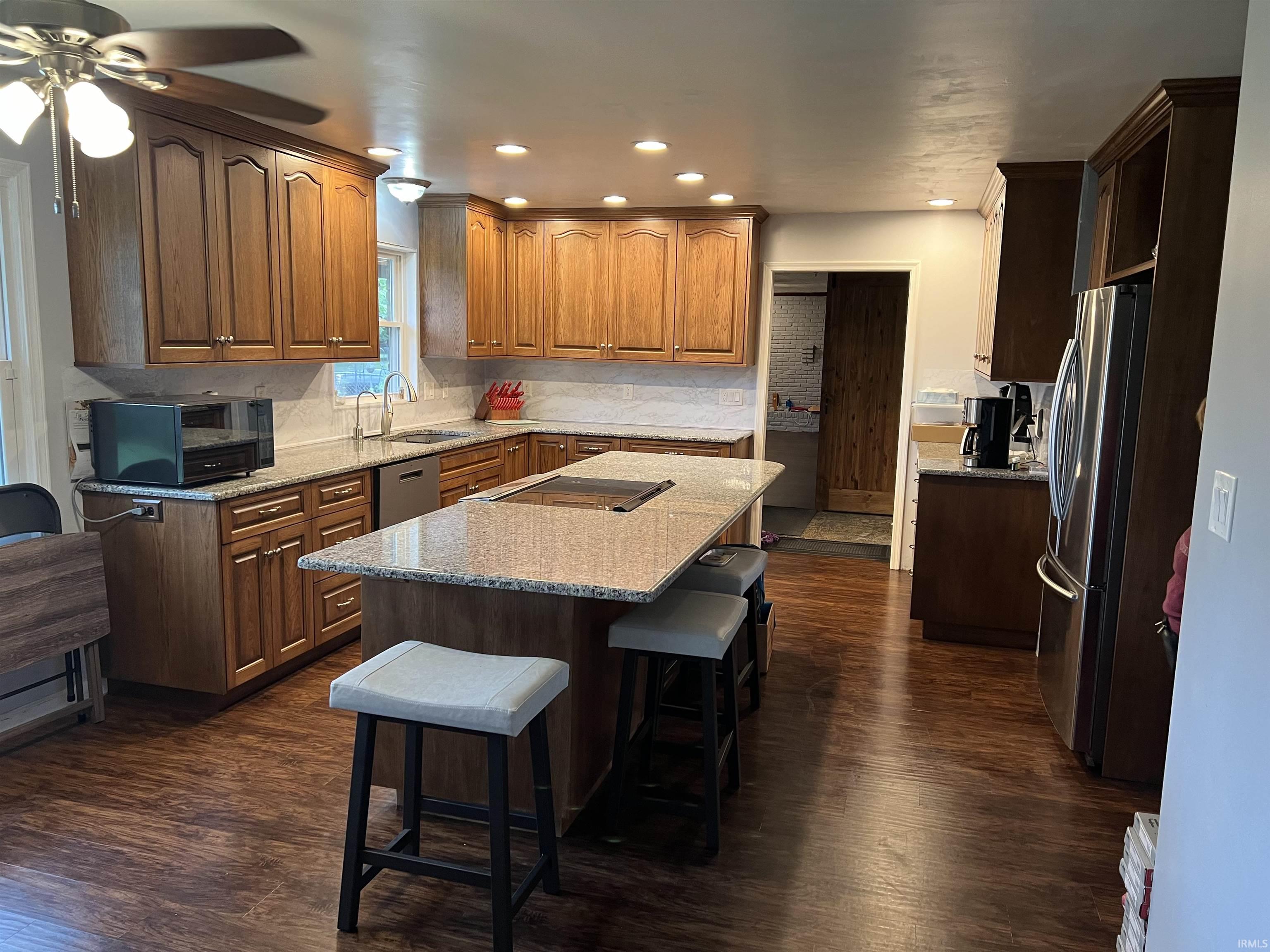 124 West Banta Road Indianapolis, IN 46217 - Photo 10 of 36 Gallery Image 10