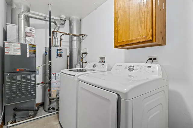 $2,100 | 1119 Clover Drive, Minooka, IL 60447