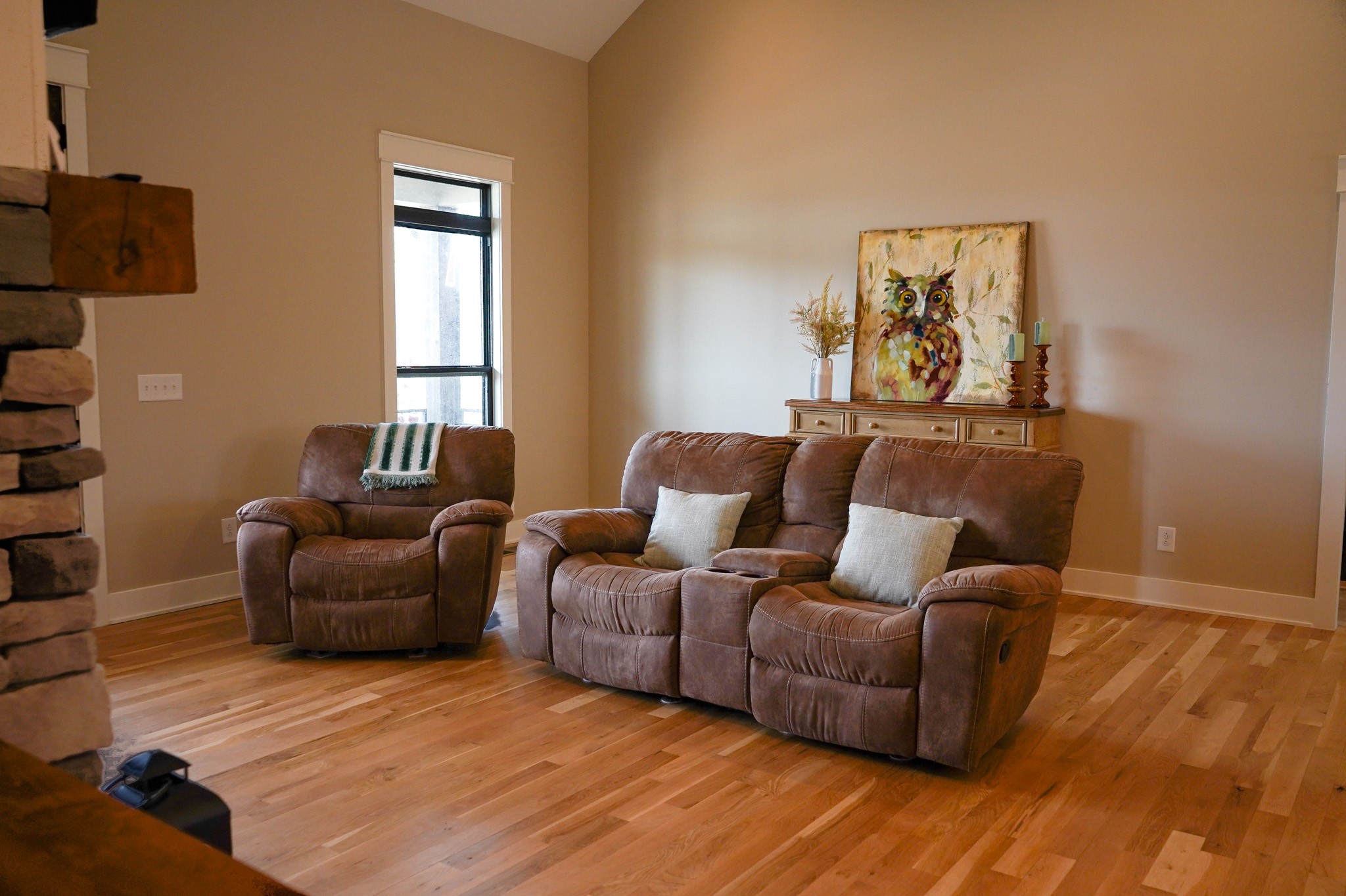 138 Belcher Hollow Road Cottontown, TN 37048 - Photo 27 of 60 a living room with furniture and a window