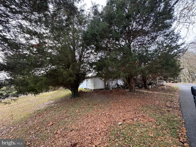 a view of a bathroom