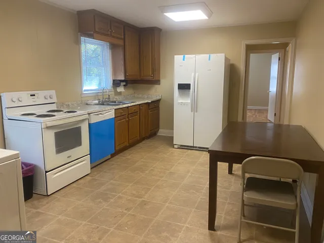 $1,675 | 155 Mimosa Drive, Athens, GA 30605