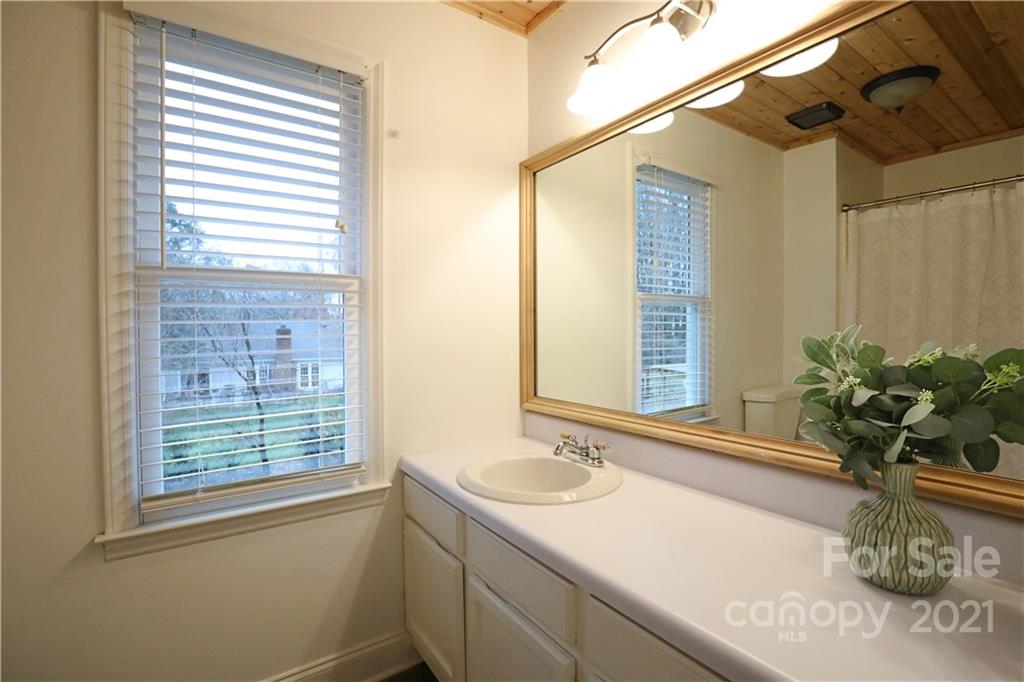 6407 Harrison Road Charlotte, NC 28270 - Photo 18 of 26 Gallery Image 18