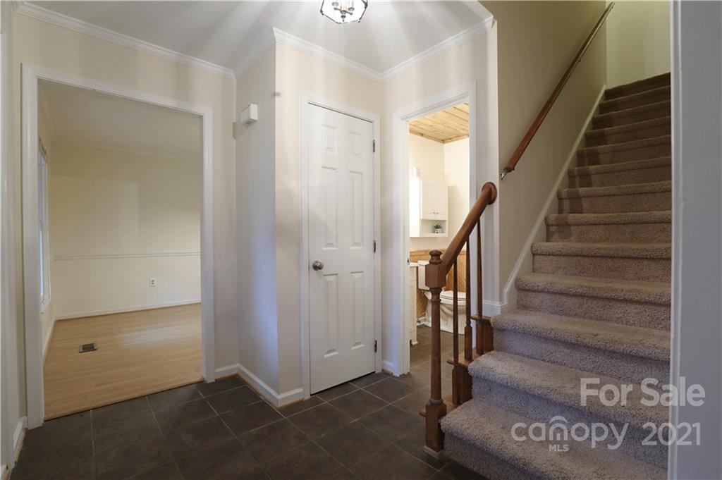 6407 Harrison Road Charlotte, NC 28270 - Photo 3 of 26 Gallery Image 3