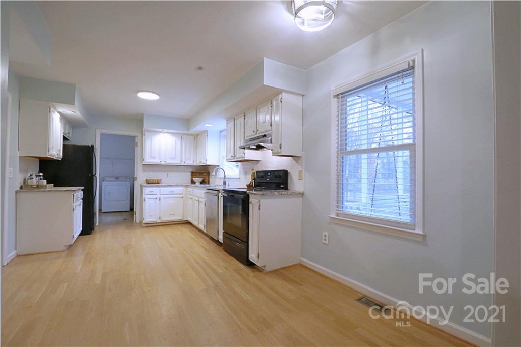 6407 Harrison Road Charlotte, NC 28270 - Photo 7 of 26 Gallery Image 7