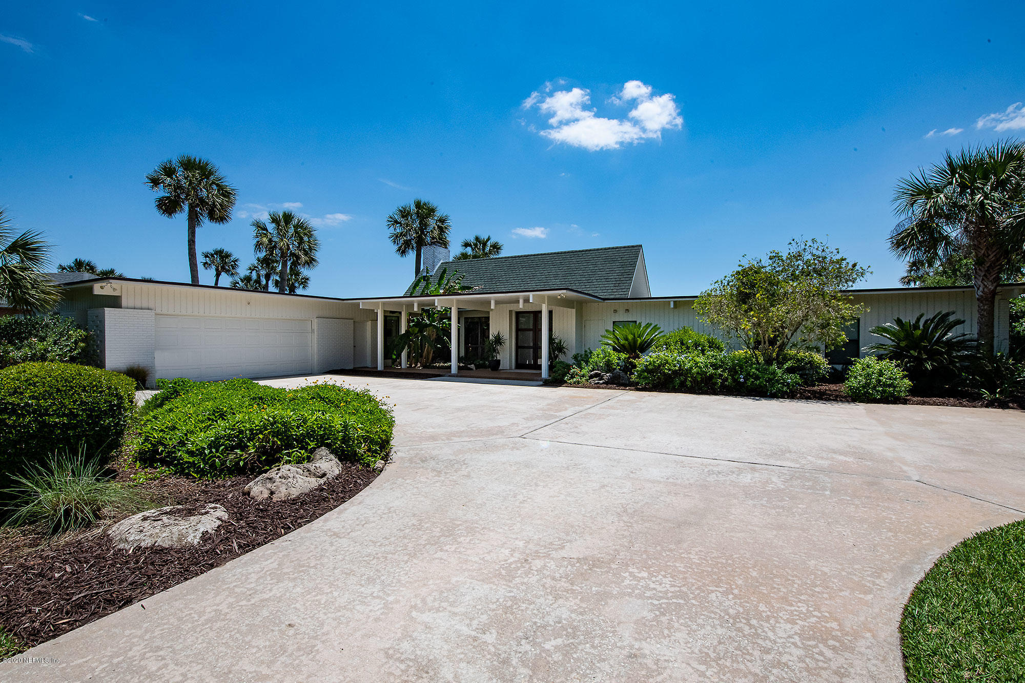 16 Solana Road Ponte Vedra, FL 32082 - Photo 3 of 32 Front Elevation