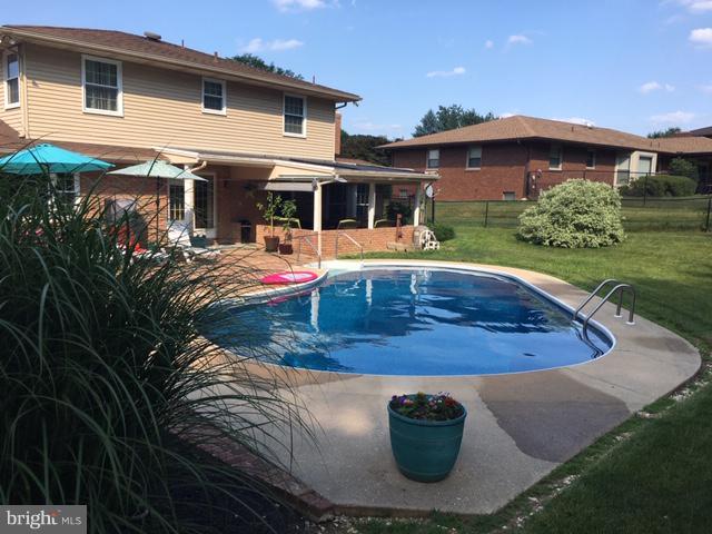 3620 Rimrock Road York, PA 17402 - Photo 22 of 22 Summer Pool Photo