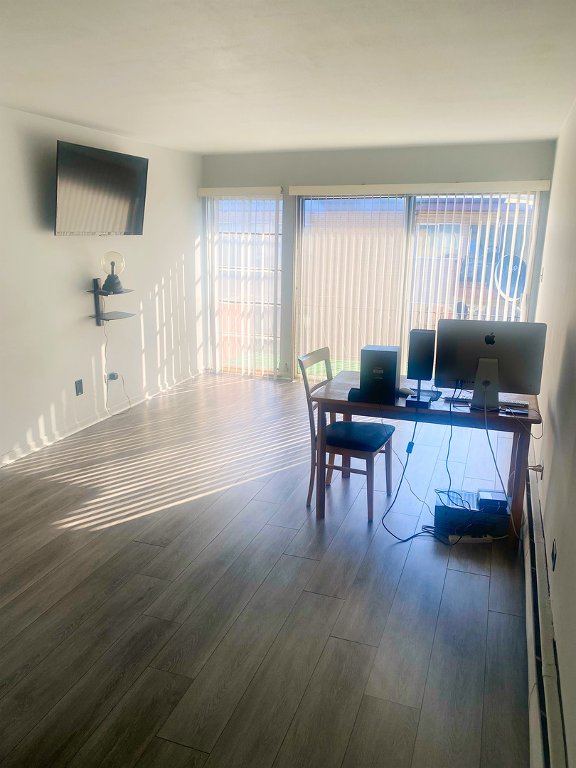 605 North Wolf Road, Unit B9 Hillside, IL 60162 - Photo 2 of 8