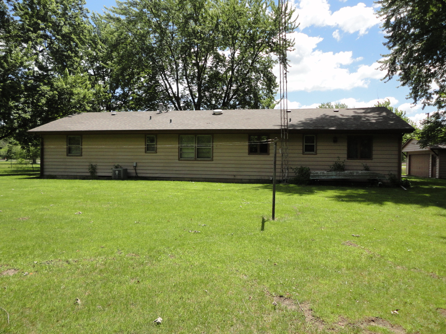 360 South Washington Street Braidwood, IL 60408 - Photo 6 of 18