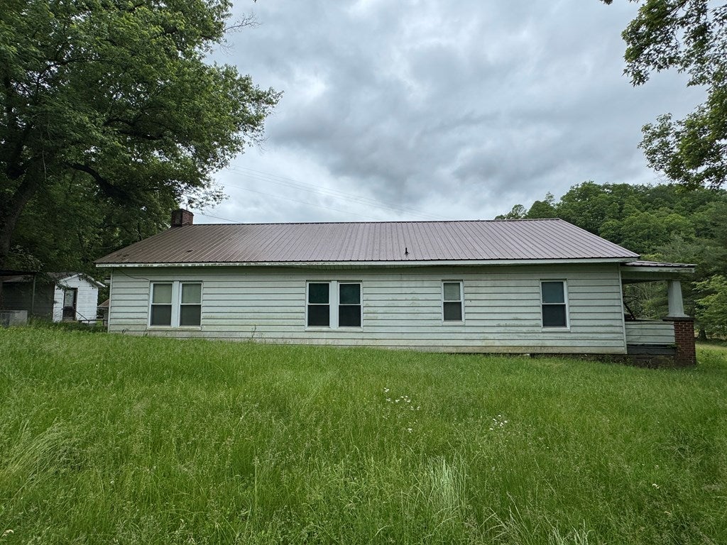 163 Church House Hollow Road Bandy, VA 24602 - Photo 2 of 21 Gallery Image 2