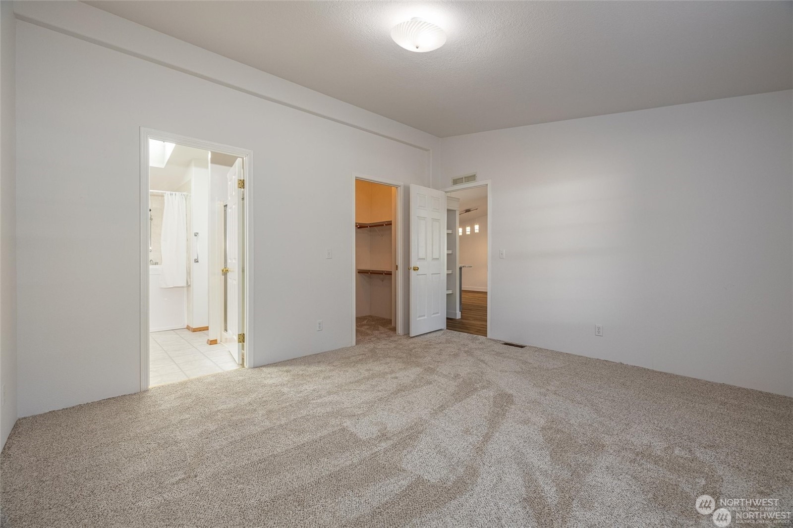 8370 Harborview Road, Unit 18 Blaine, WA 98230 - Photo 18 of 25 Gallery Image 18