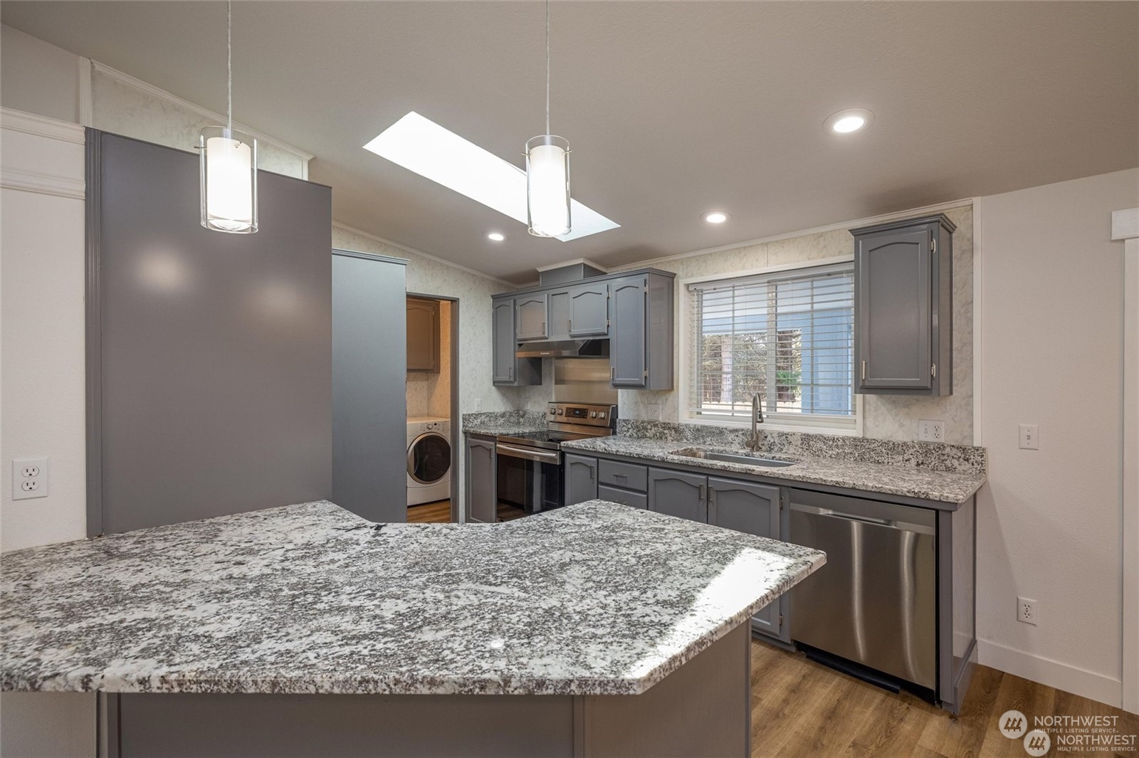 8370 Harborview Road, Unit 18 Blaine, WA 98230 - Photo 8 of 25 Gallery Image 8