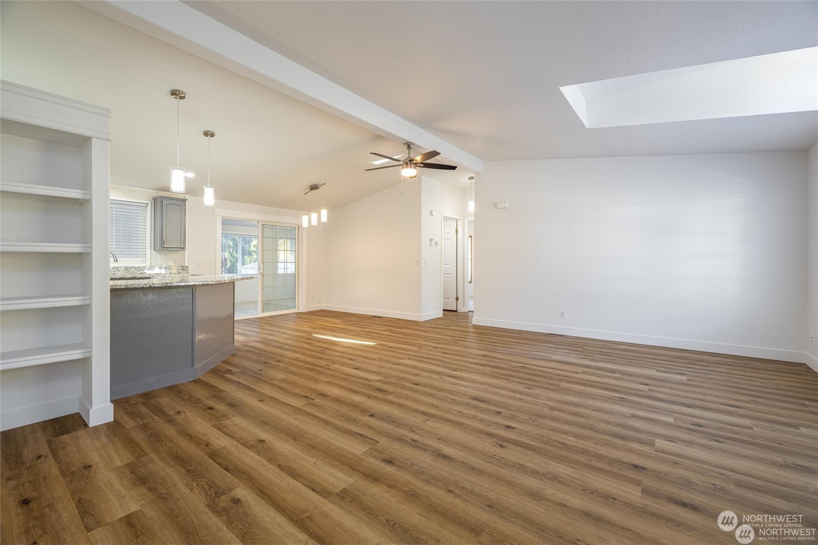 8370 Harborview Road, Unit 18 Blaine, WA 98230 - Photo 10 of 25 Gallery Image 10