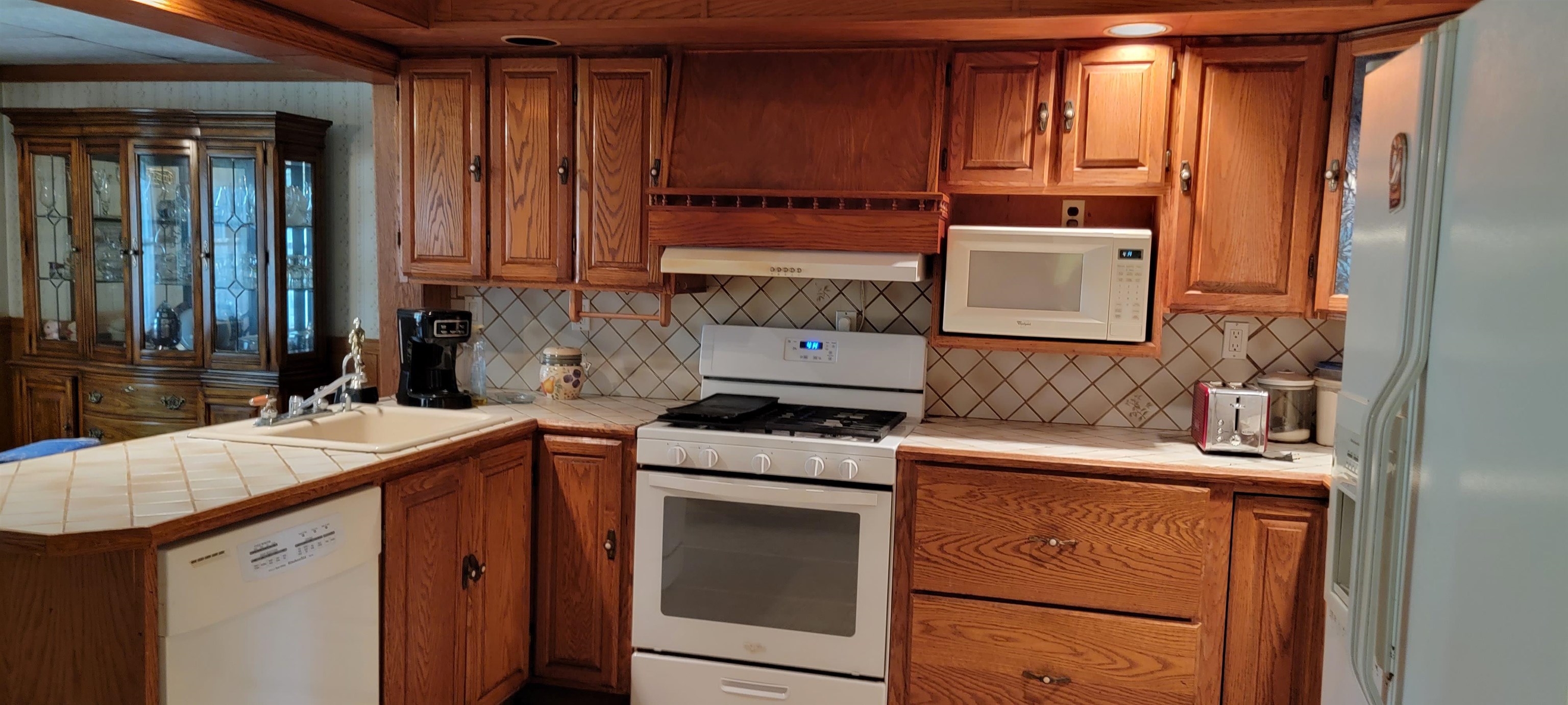13097 Neff Road Clio, MI 48420 - Photo 6 of 31 Gallery Image 6