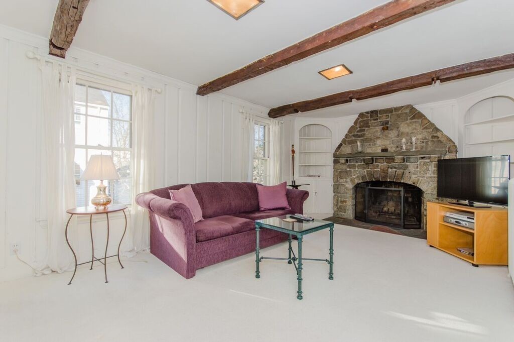 17 Parkland Road Needham, MA 02494 - Photo 7 of 14 Gallery Image 7