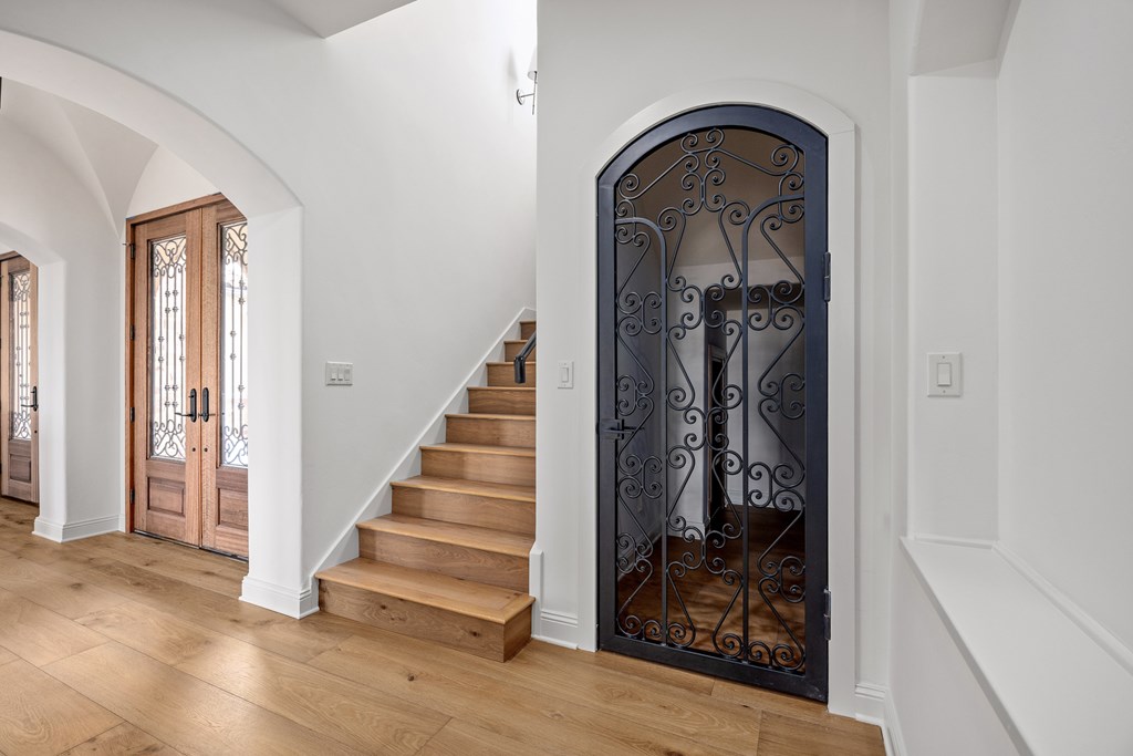 3613 Ranch View Court Kerrville, TX 78028 - Photo 25 of 41 a view of entryway with wooden floor