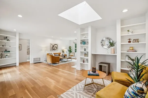 $1,795,000 | 1 Hilldale Drive, San Anselmo, CA 94960