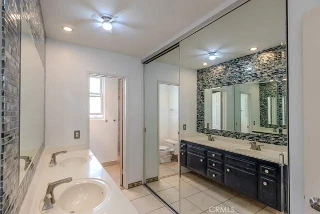 $739,000 | 210 Grand Avenue, Unit 201, Long Beach, CA 90803