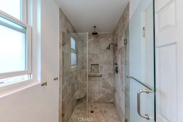 $739,000 | 210 Grand Avenue, Unit 201, Long Beach, CA 90803