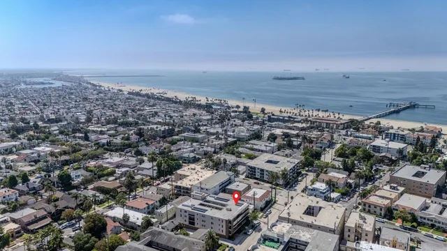 $739,000 | 210 Grand Avenue, Unit 201, Long Beach, CA 90803