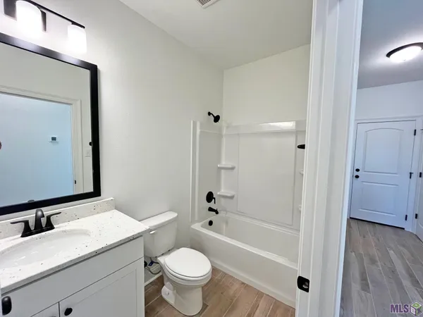 $374,814 | 134 Spring Grove Loop, Thibodaux, LA 70301