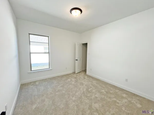 $374,814 | 134 Spring Grove Loop, Thibodaux, LA 70301