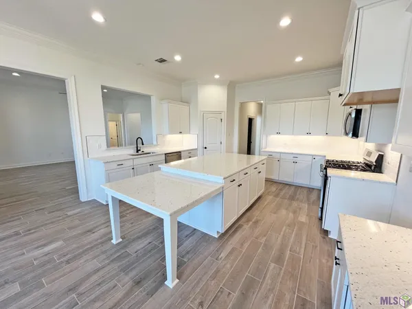 $374,814 | 134 Spring Grove Loop, Thibodaux, LA 70301