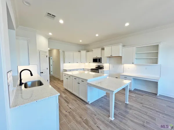 $374,814 | 134 Spring Grove Loop, Thibodaux, LA 70301