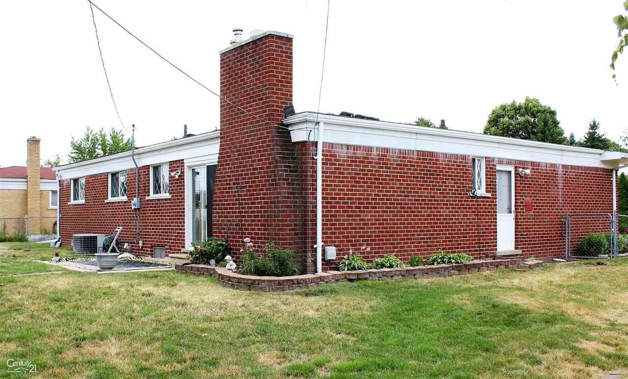 3409 Common Road Warren, MI 48092 - Photo 3 of 20