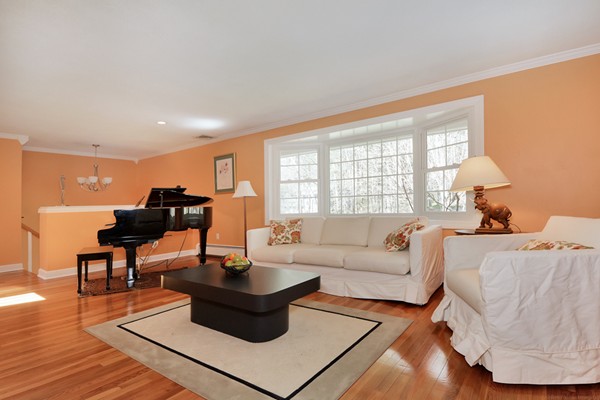 8 Dewey Road Bedford, MA 01730 - Photo 3 of 30 Gallery Image 3