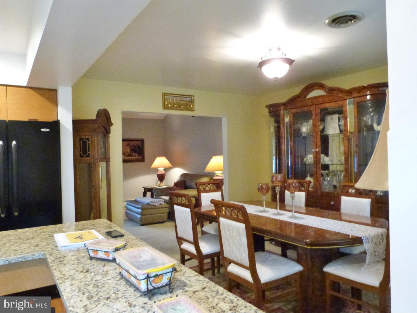 13 Greentree Road Trenton, NJ 08619 - Photo 12 of 25 Dining Room