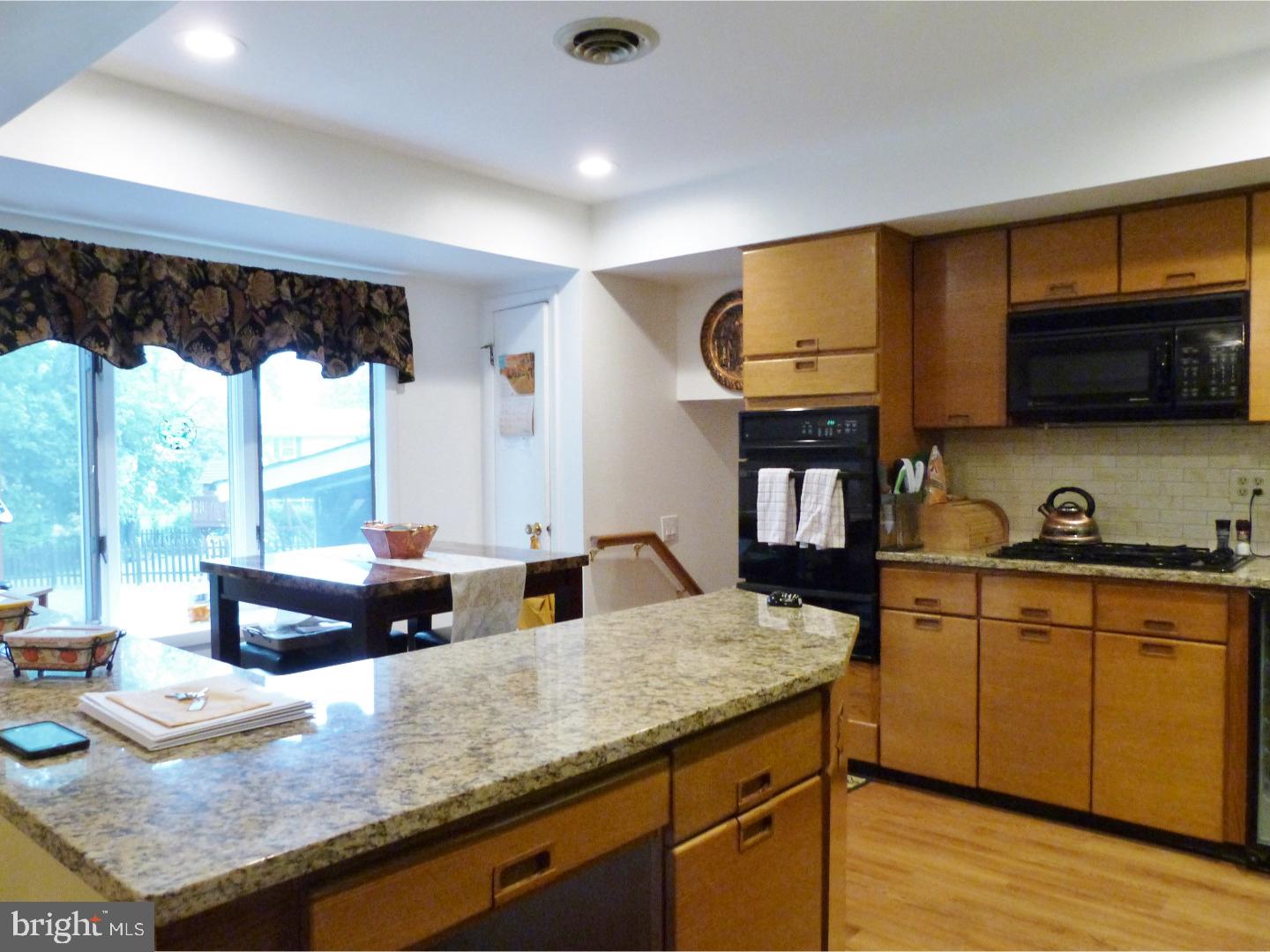 13 Greentree Road Trenton, NJ 08619 - Photo 7 of 25 Kitchen