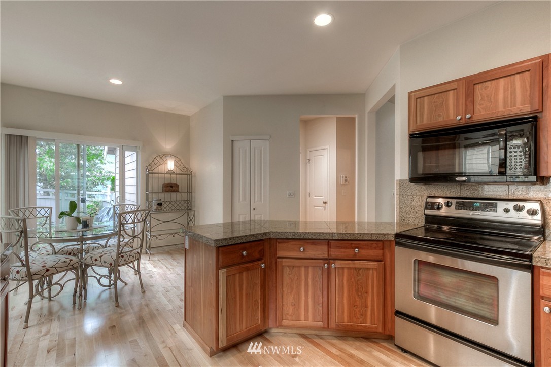 16159 Parkside Way Southeast Renton, WA 98058 - Photo 11 of 25